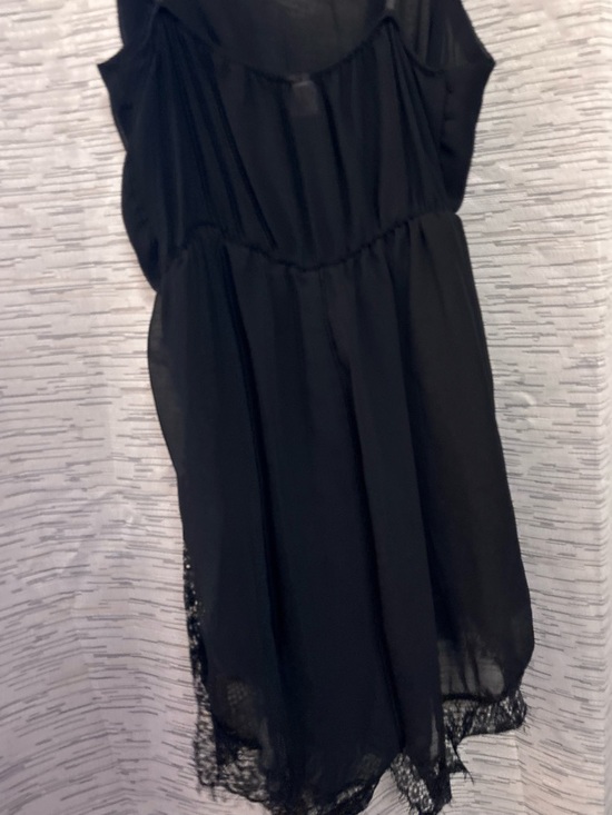 Purple Pants - Black Sleeveless Lace-Hem Romper